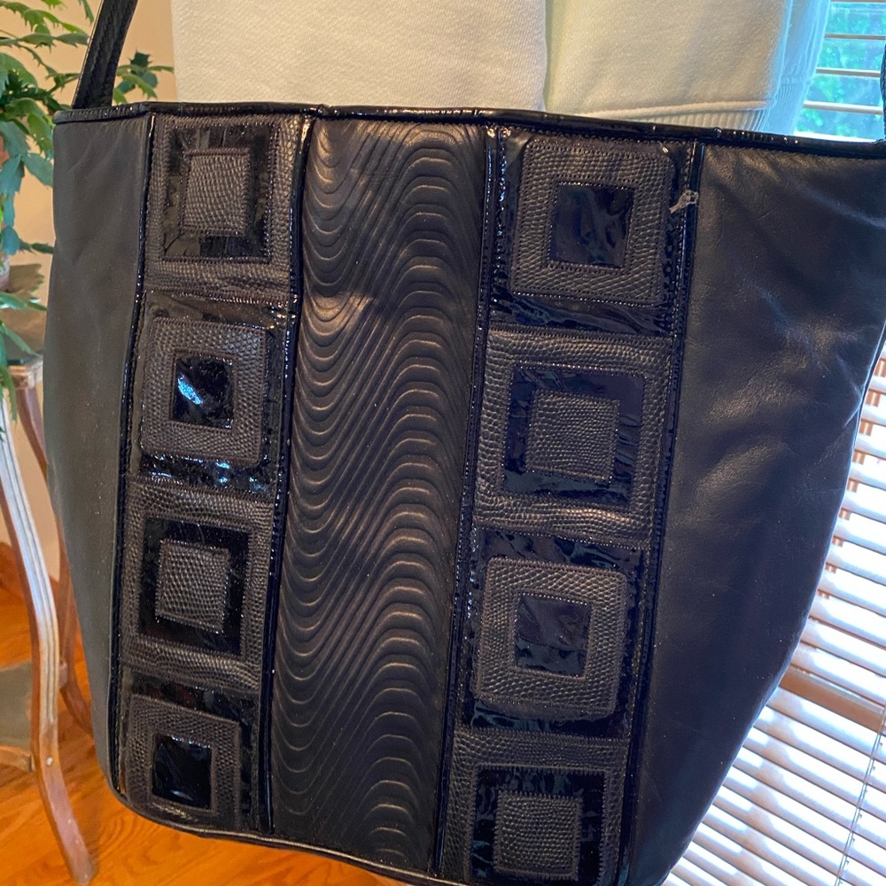 Hala black leather purse